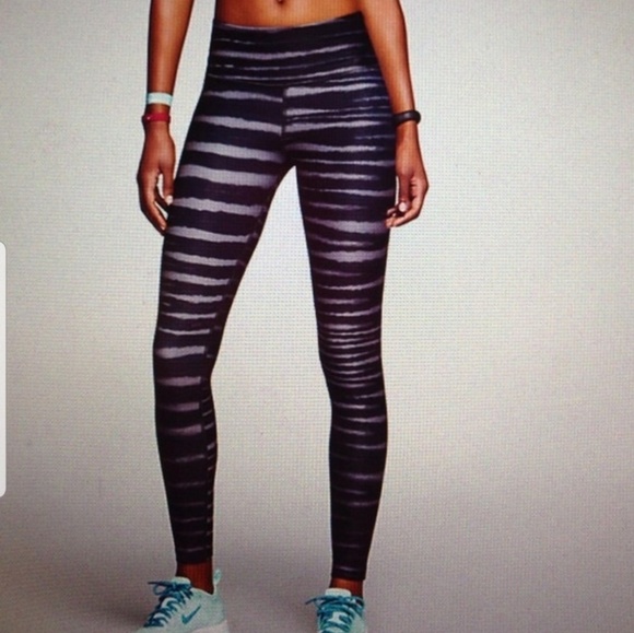 Nike Pants - Nike legend dri fit leggings